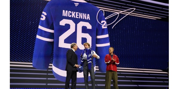 L'effectif des Maple Leafs de Toronto compte plusieurs joueurs ayant été sélectionnés au premier rang du repêchage L'effectif des Maple Leafs de Toronto compte plusieurs joueurs ayant été sélectionnés au premier rang du repêchage
